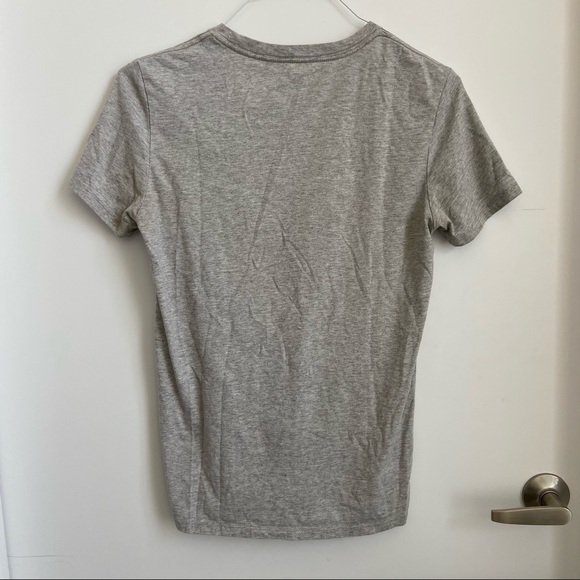 American Eagle Grey T-Shirt - Picture 2 of 3